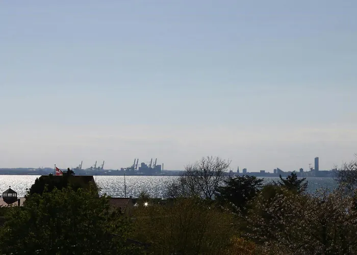 Family With Panoramic View Of Aarhus Bay 펜션 Knebel